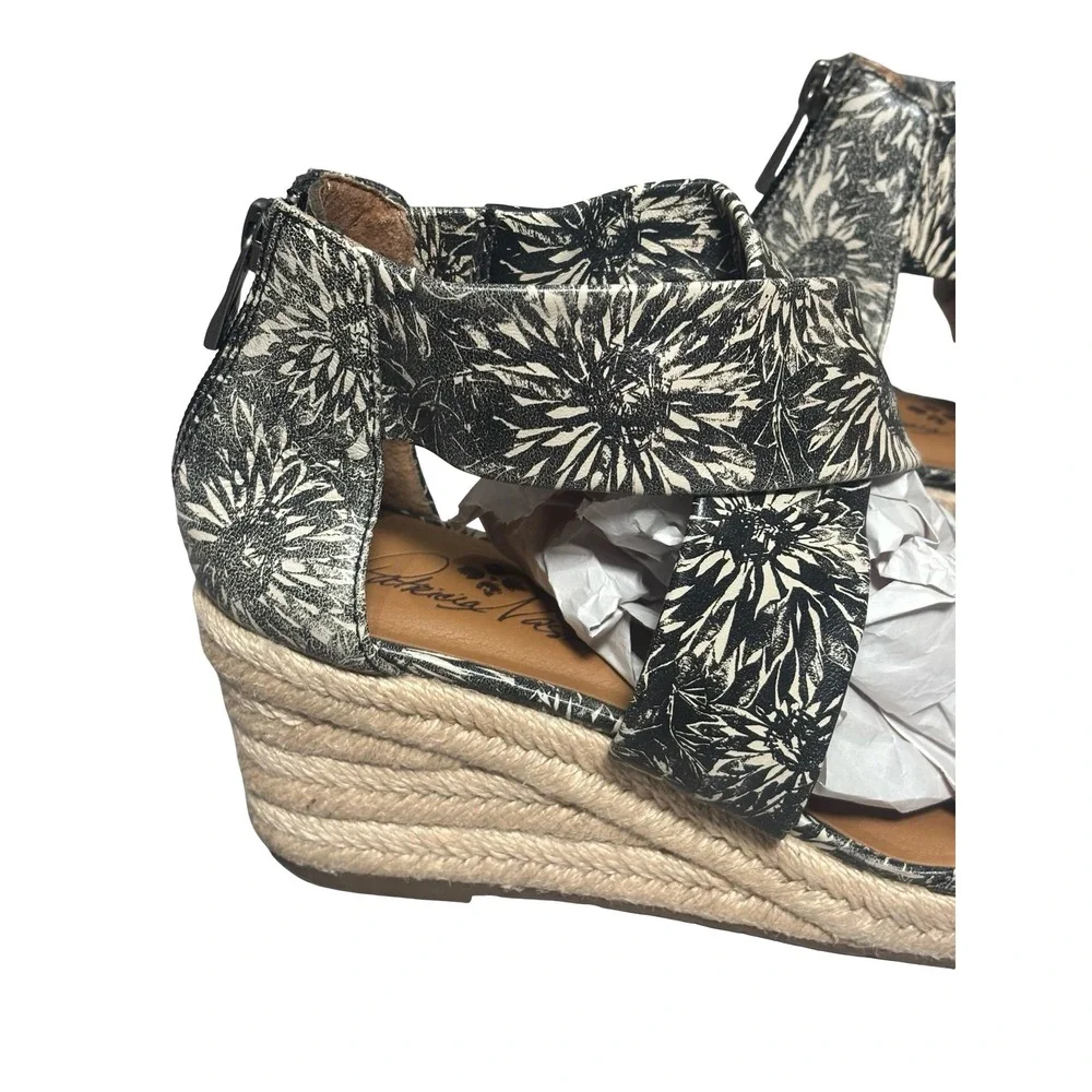 Patricia Nash Sunflower Print Leather Espadrille Wedges Size 8 Black White